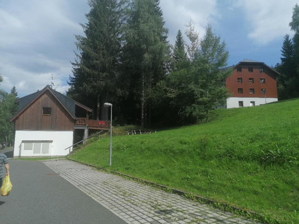 Apartmán Špičák Sruby Esterno foto